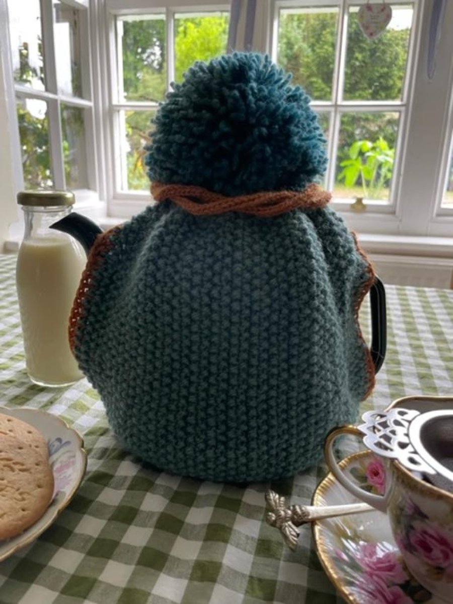 Tea Cosy Hand Knitted using Aran weight yarn