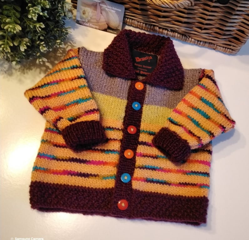 SALE Cosy Baby Hand Knitted Cardigan 9-18 months size