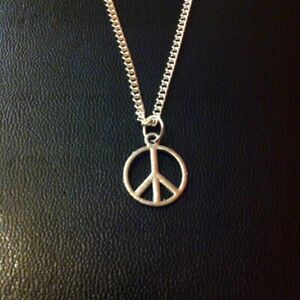 peace sign pendant necklace silver plated 18" curb chain