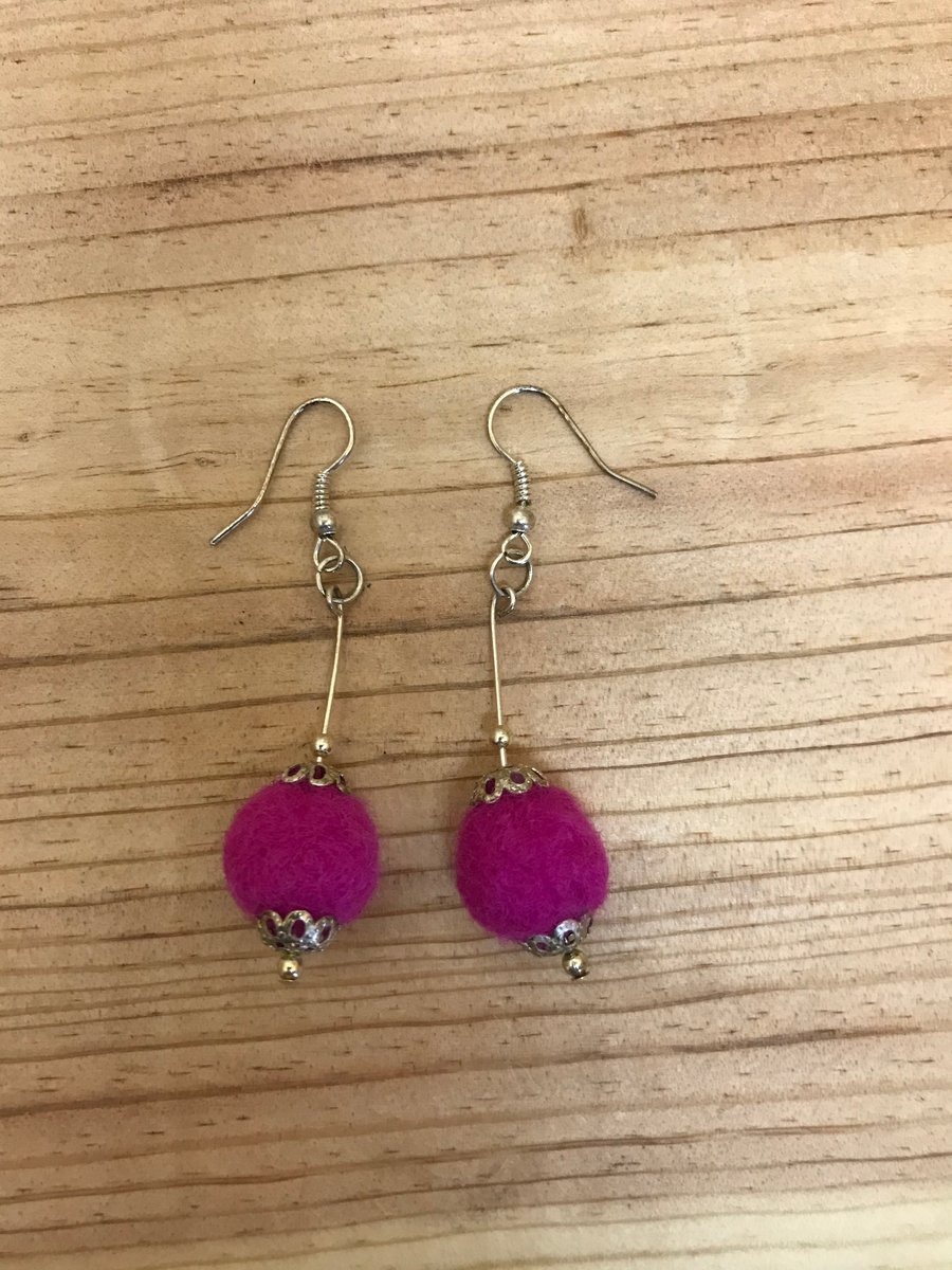  Felt Earrings. (322)