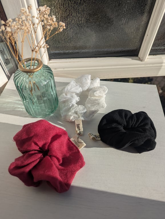 Scrunchie Bundle - Textured Black, White, Red