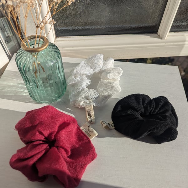 Scrunchie Bundle - Textured Black, White, Red