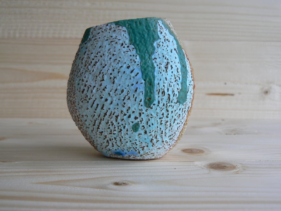 Ceramic Pebble Vase