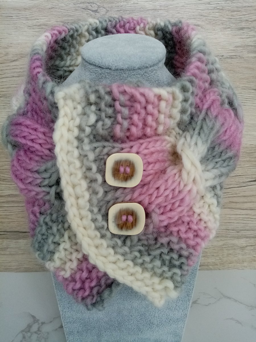 Cable knit neck warmer in misty pink 100% pure wool 
