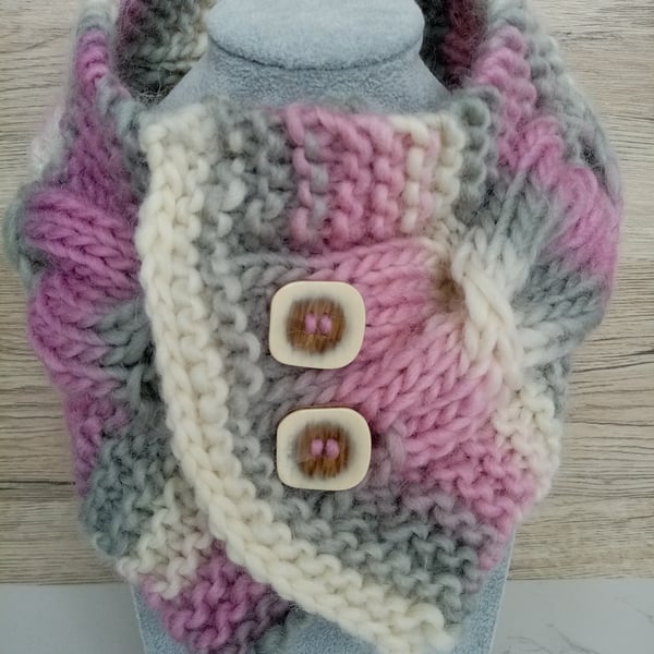 Cable knit neck warmer in misty pink 100% pure wool 