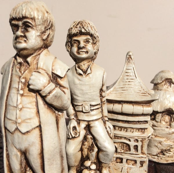 Lord Of The Rings Chess Set - Handmade LOTR themed Chess Set (Chess pieces only)