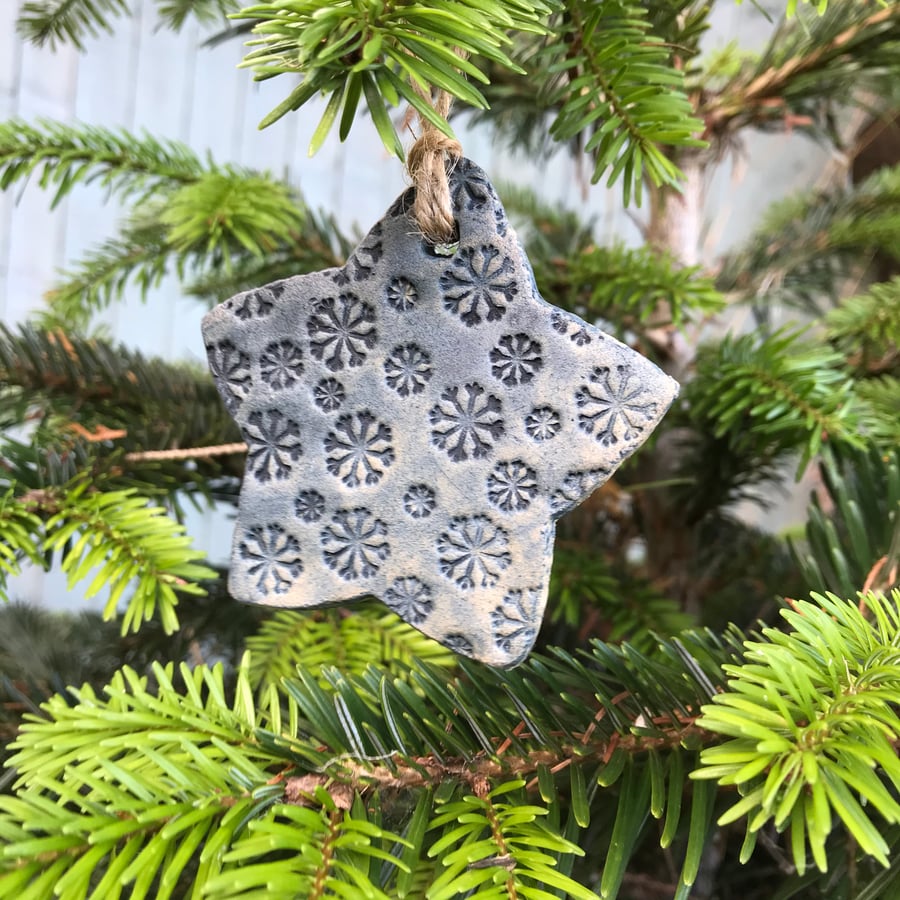 Star and snowflake tree decoration 