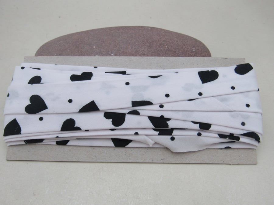 5m Handmade Narrow White Black Heart Cotton Bias Binding