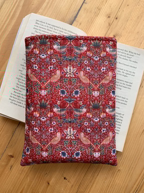 William Morris Strawberry Thief Print Quilted Fabric Book Sleeve, Paperback Size