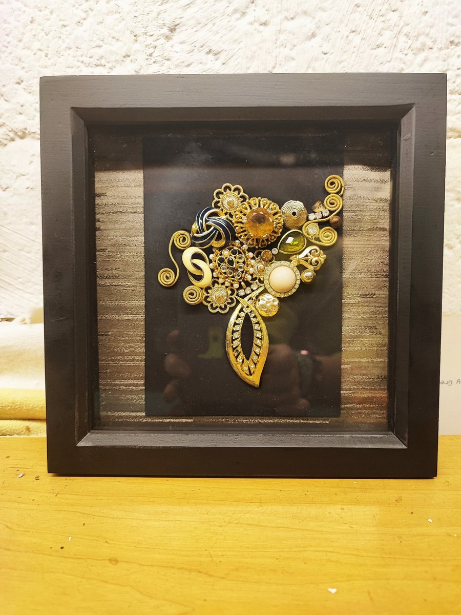 Jewellery Picture Abstract Vase Design