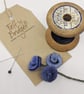 Small felted flowers posy brooch in shades of denim blue - vintage inspired - Image 1
