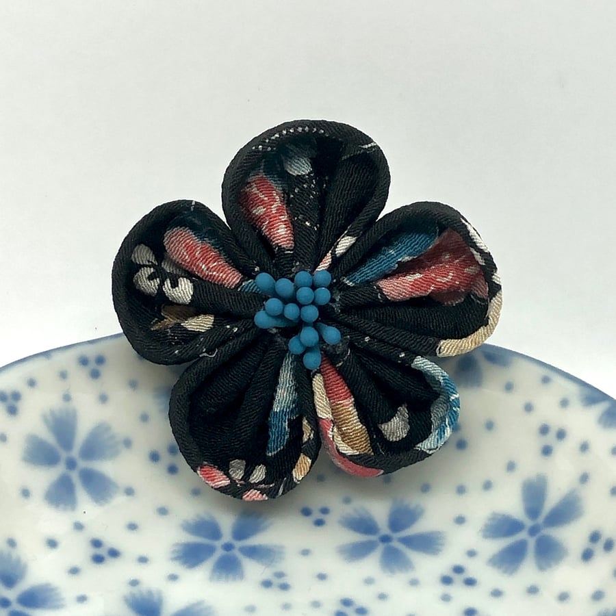 Ume Kanzashi Brooch- Black floral