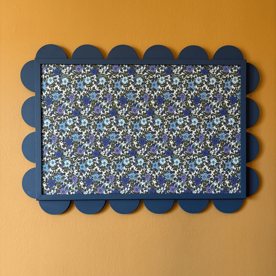 The Taylor Medium: Handmade Luxury Picture Board With Scalloped Edge Design