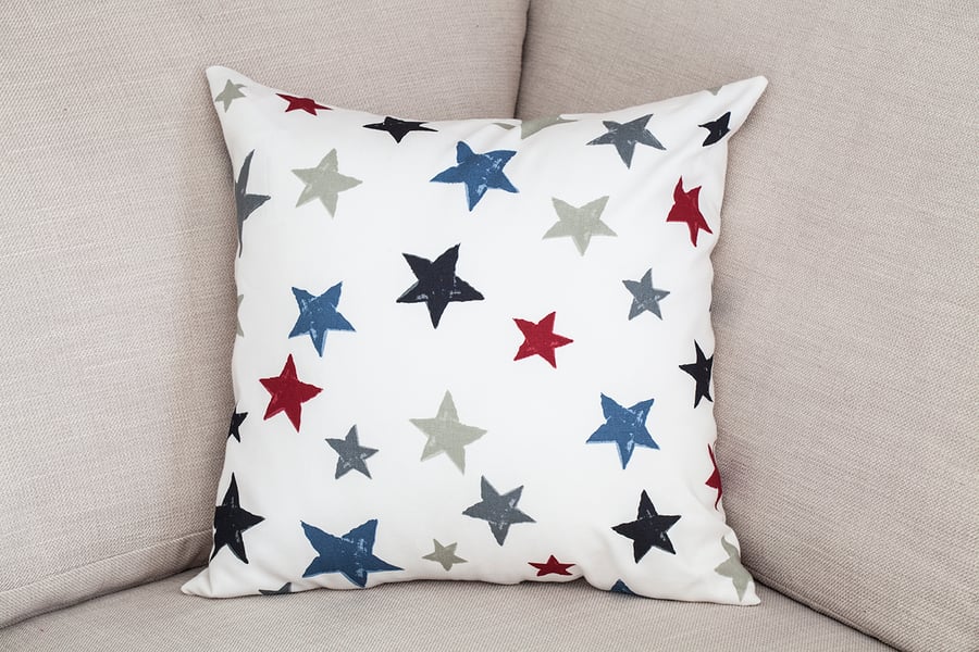 Stars Cushion Cover 18" inch ivory background red blue and grey Xmas Christmas