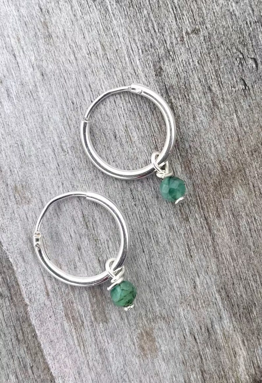9ct White Gold 13mm Hoop Earrings with Faceted Emerald Drops. 