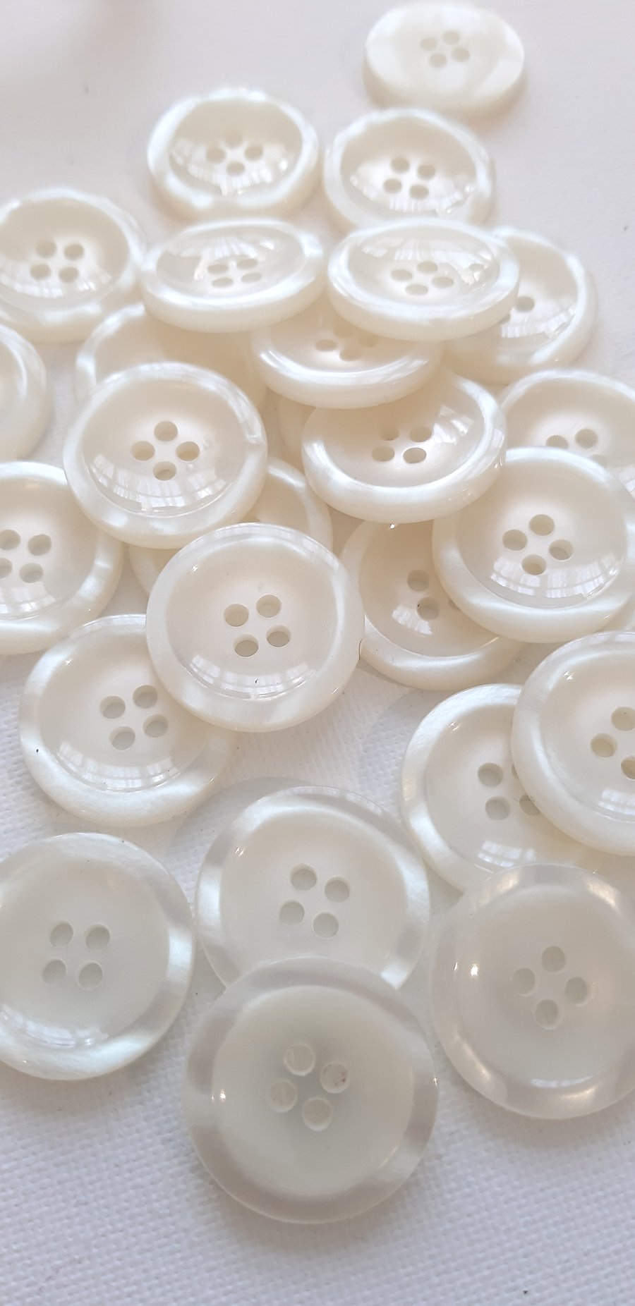 10 glossy cream off-white buttons 23mm 4-hole