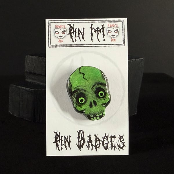 Pin It! Green Zombie Skull Cold Porcelain Pin Badge 