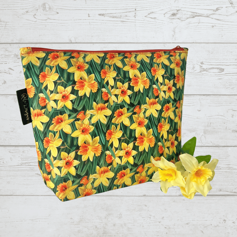 Makeup bags daffodils 
