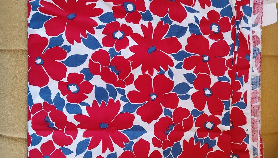 BN Floral Cotton poplin dressmaking fabric 3m x 145cm