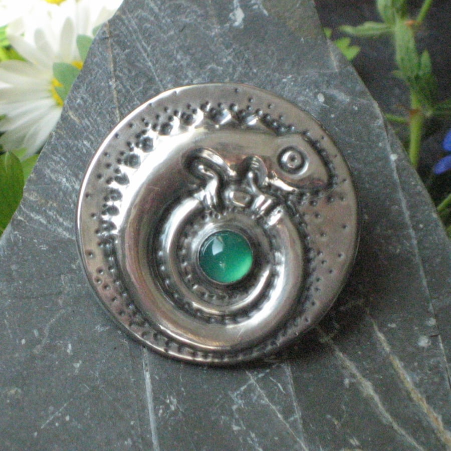 Chameleon Brooch with Green Agate