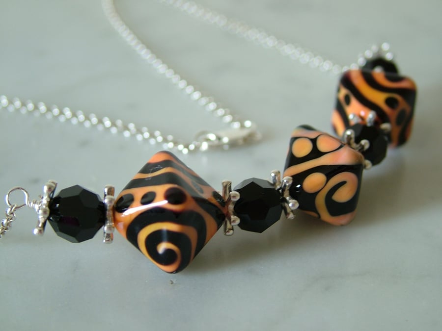 BLACK AND PEACH LAMPWORK NECKLACE - - FREE SHIPPING WORLDWIDE