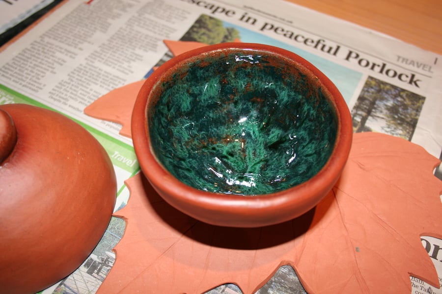 Handmade ceramic terracotta footed glazed bowl 