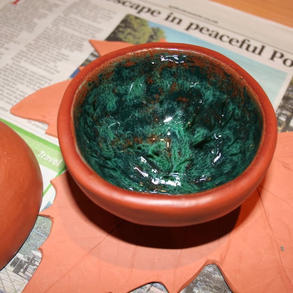 Handmade ceramic terracotta footed glazed bowl 