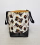 Bee Patterned 2-way Mini Storage Bag - Image 5