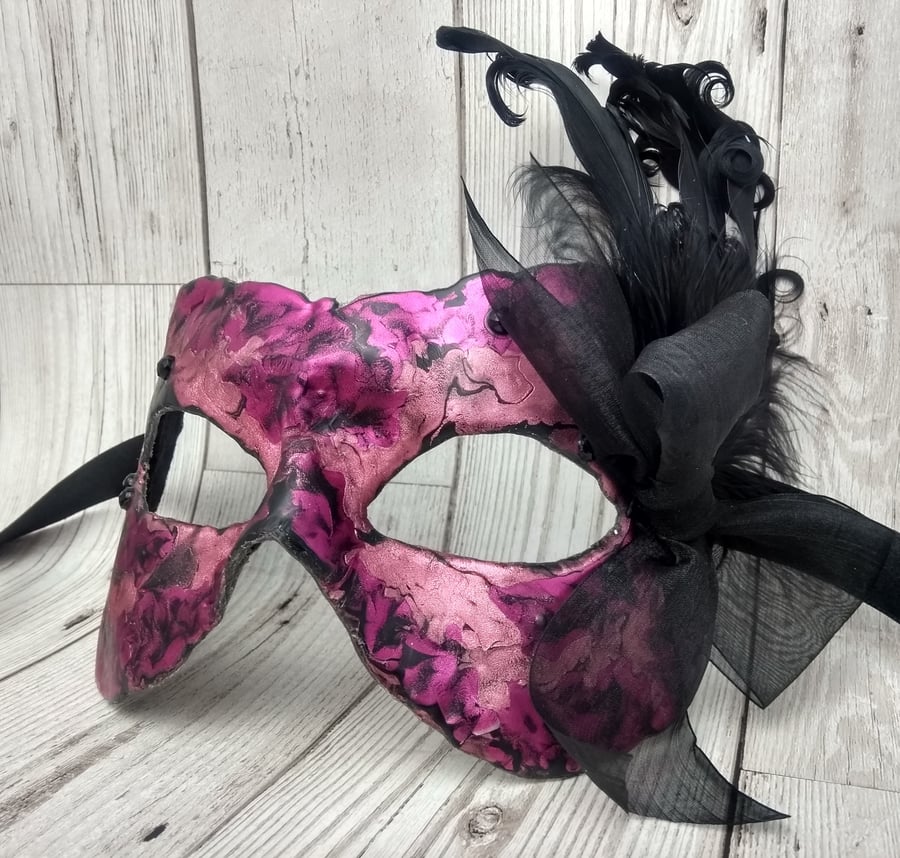 Black and pink masquerade mask - Halloween masks - Ladies - evil queen