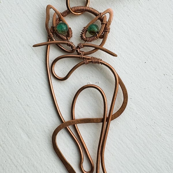 Antique copper Cat pendant with Apatite stones