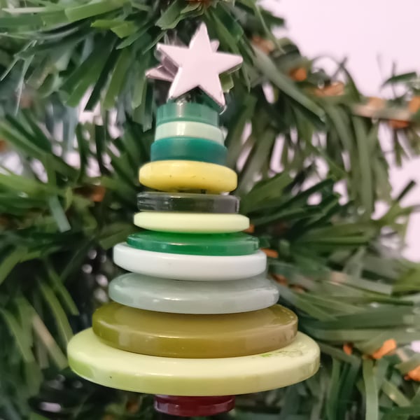 Green Button Christmas Tree Decoration - Star Topper
