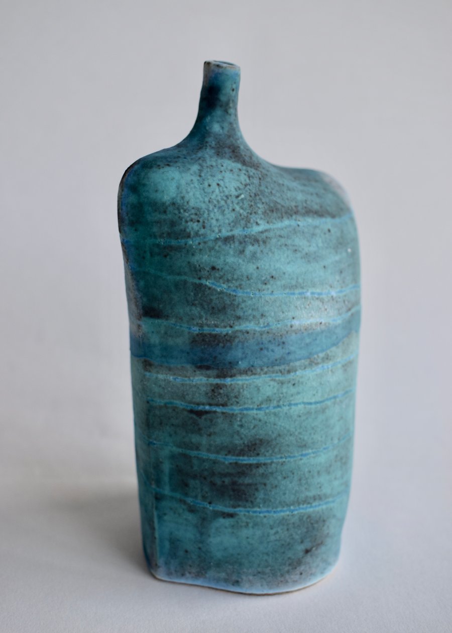 Tracks Bottle in Stoneware Ceramic