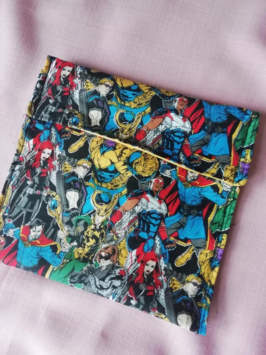 Snack Pouch - Marvel