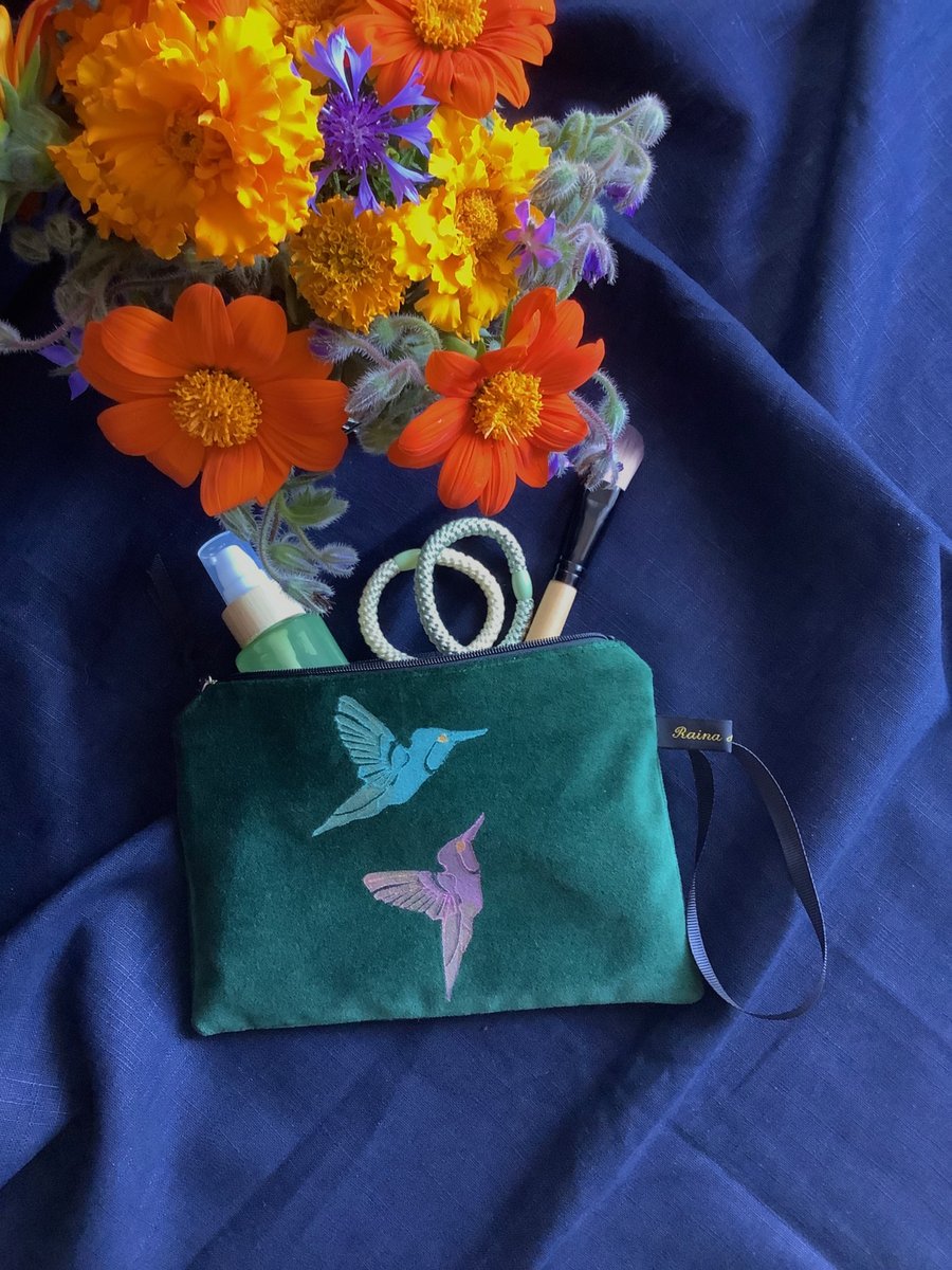 Green Hummingbirds velvet zip-up pouch