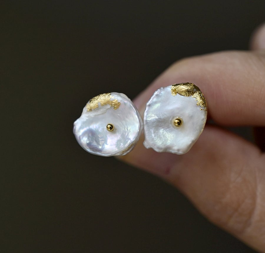 Large irregular Keshi pearls earrings, Gold keshi irregular White pearls studs