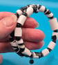 Memory wire black and white paper beaded bracelet - Image 3