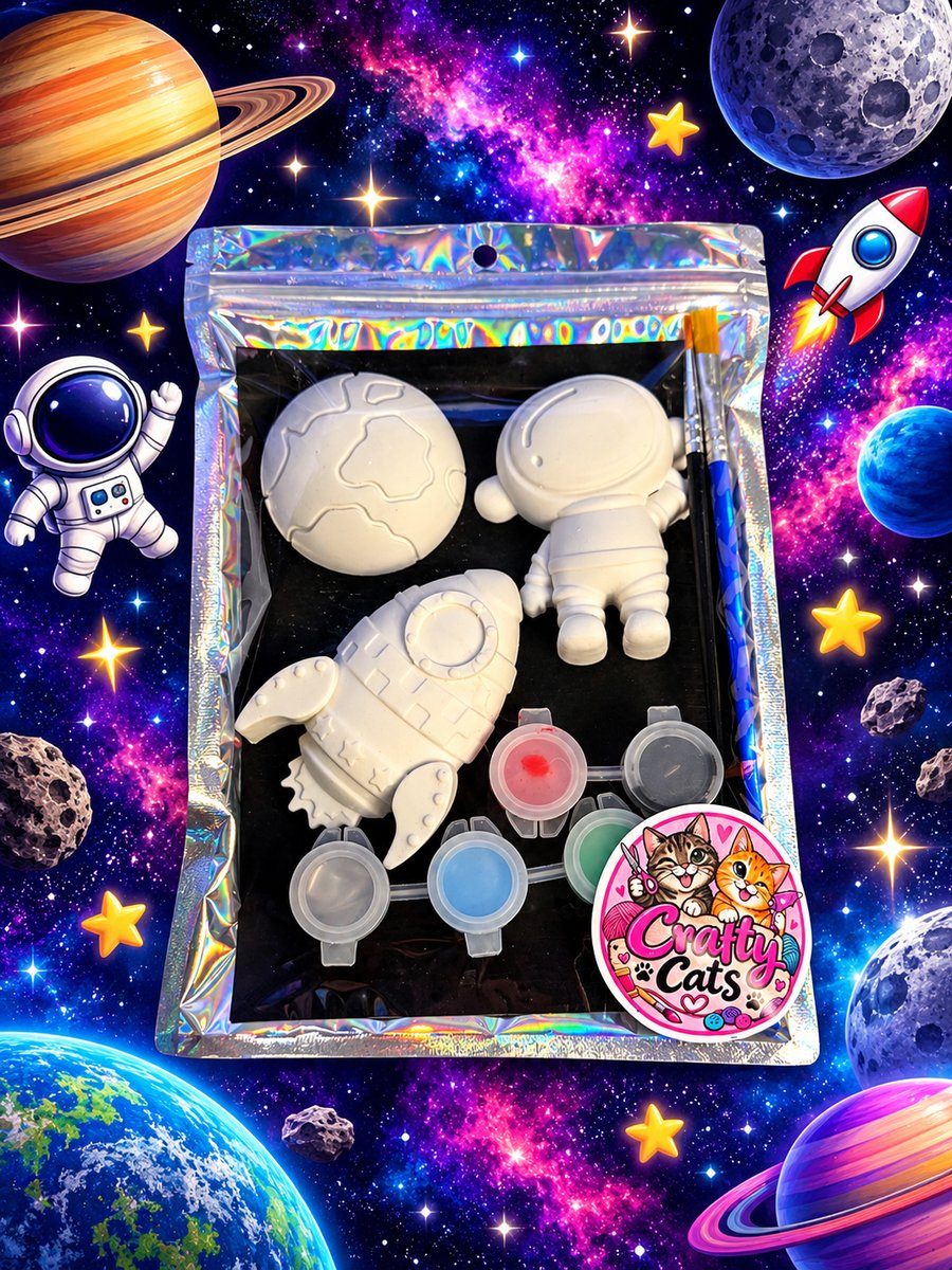 Image of Paint your own space kit