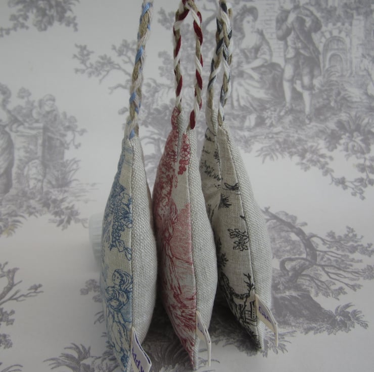 Toile de Jouy Hanging Lavender Bag - Folksy