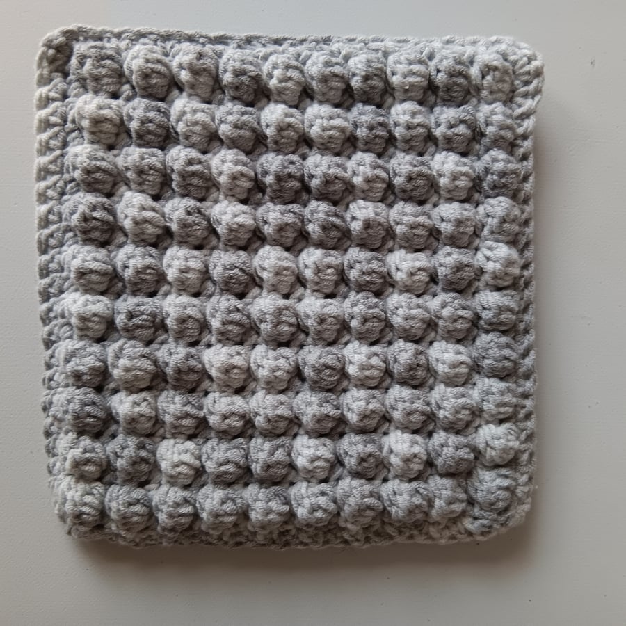 Crochet Pot Stand (Silver Grey)