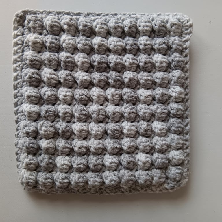 Crochet Pot Stand (Silver Grey)