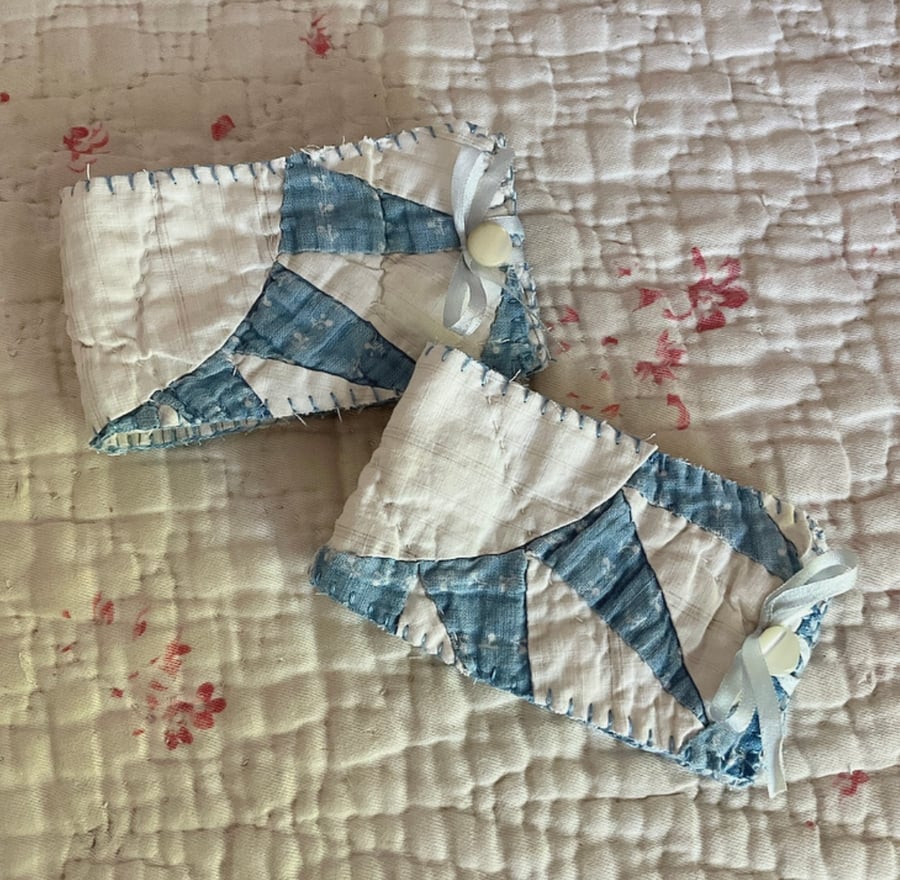 Vintage Patchwork needle case