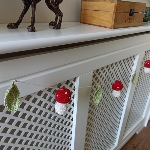 Crochet toadstool & leaves woodland garland,  Nursery Baby bunting 