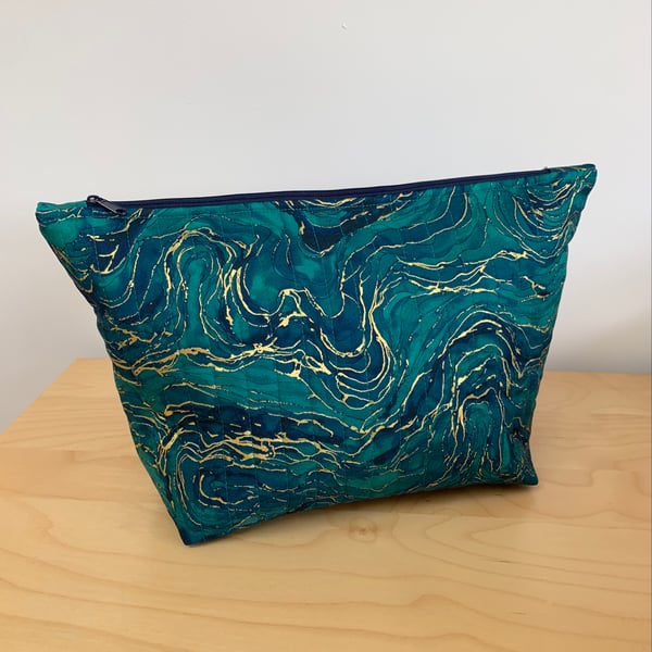 Navy Jade And Gold Marble Effect Quilted Fabric Washbag