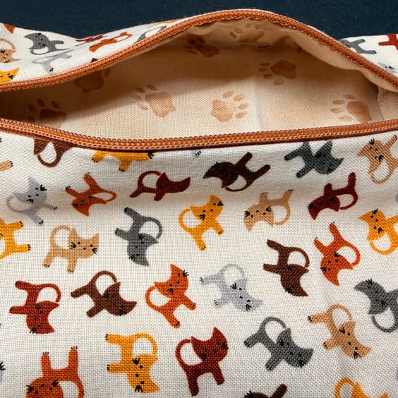 Small zipped purse - miniature cats on cream with paw print lining