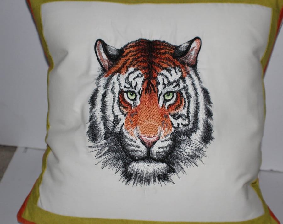 Tiger Head Cushion