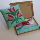 Tulip sewing craft kit - hand applique mini quilt picture or cushion