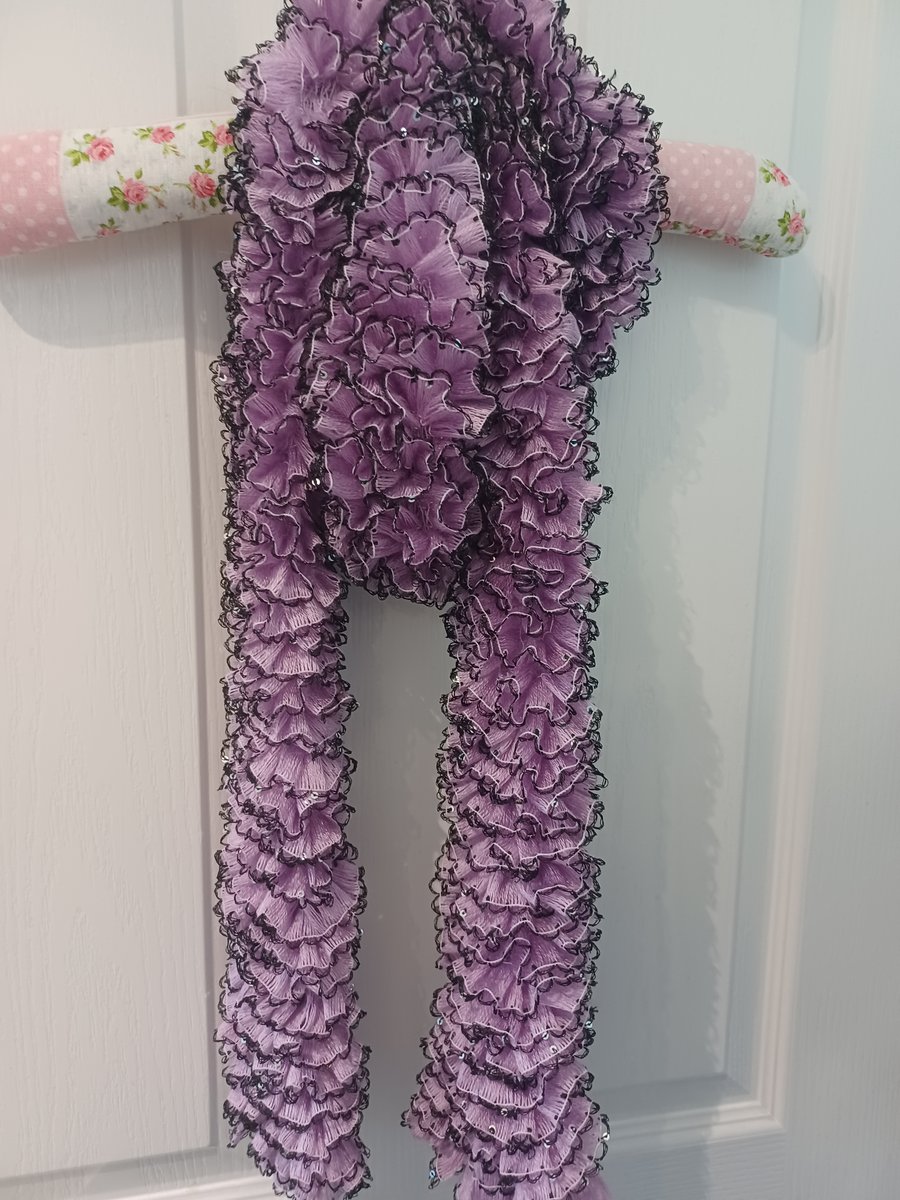 Lilac Frilled Scarf With Sequins 