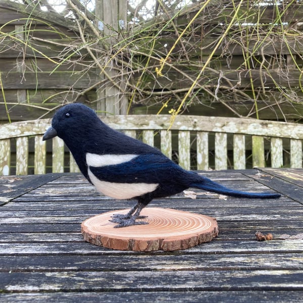 Needle felted Magpie, woollen sculpture, model