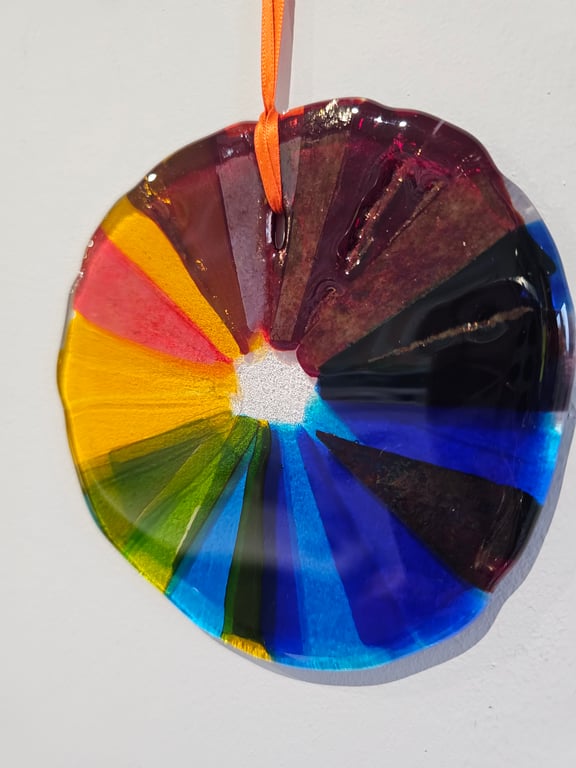 Handmade Fused Glass Rainbow Colour Wheel – Decorative Light Catcher