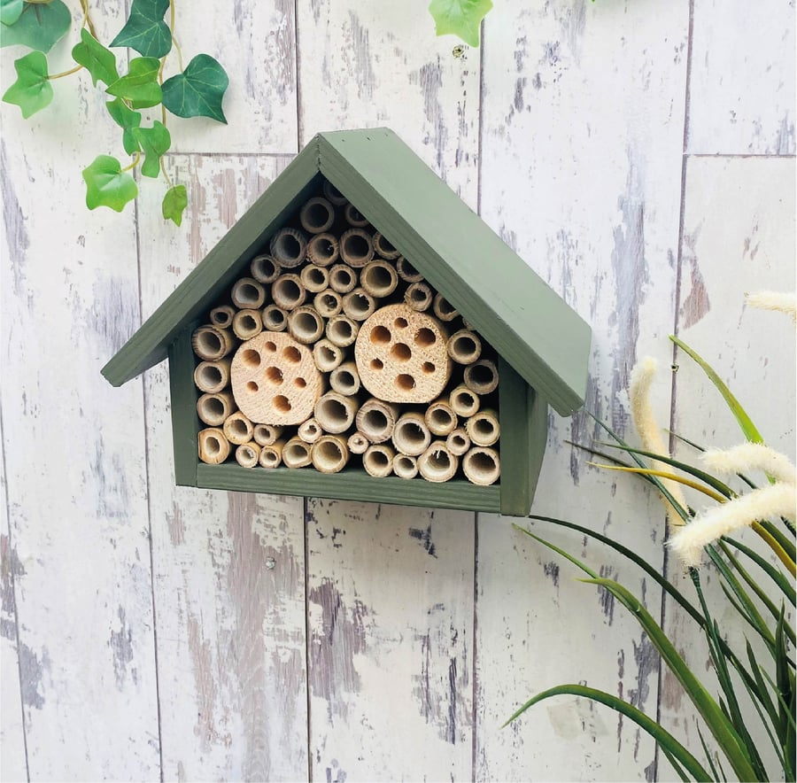 Large Bee Hotel, in Old English Green